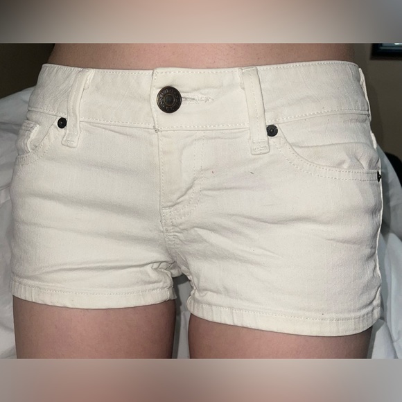 Vintage Guess Jean Shorts - Picture 1 of 4